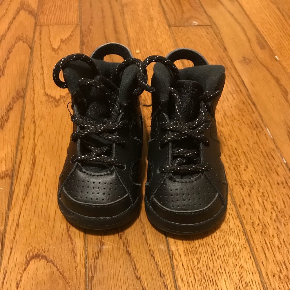 Nike Air Jordan Retro 6 Black Cat 384667-020